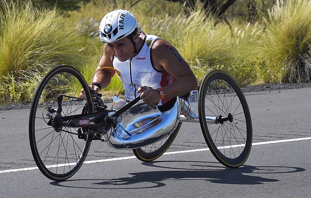 Zanardi sufrió la amputación de ambas piernas como consecuencia del grave accidente  ocurrido en 2001.