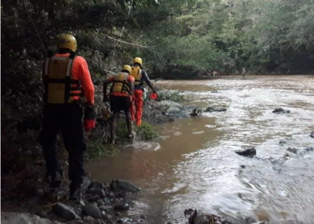 Fue arrastrada por la corriente del río Boquerón. Foto: Diómedes Sánchez. 