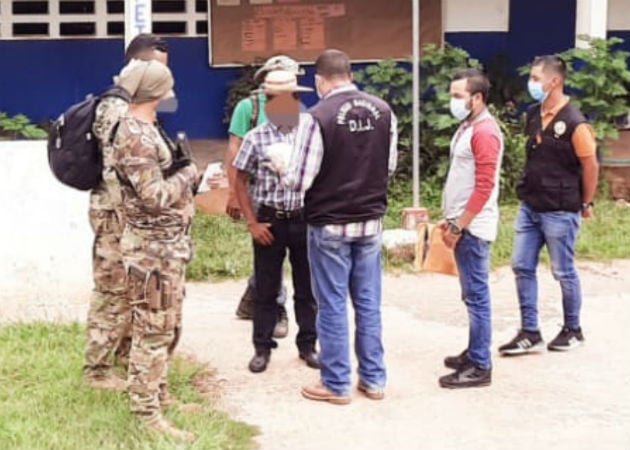 El menor detenido ha sido señalado como responsable de lo acontecido en Guayabal. Fotos: Mayra Madrid.