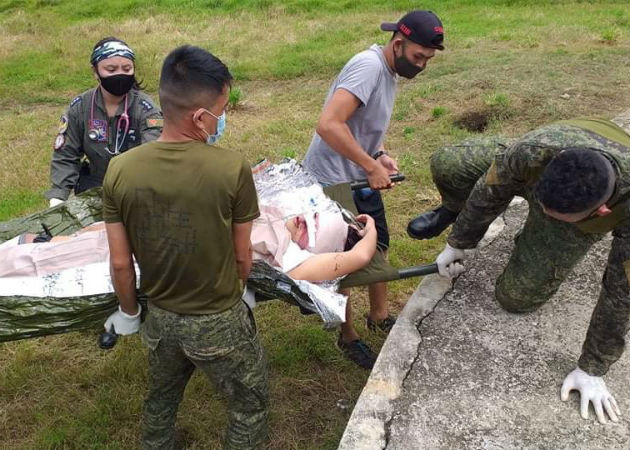 El doble atentado se perpertró en una céntrica plaza de Jolo en Mindanao. Fotos: EFE.