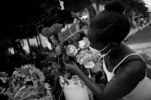 Los informales en Panamá bordean el 50% de la población económicamente activa. Por consiguiente, un gran segmento que está entre los más golpeados por la pandemia. Foto: EFE.