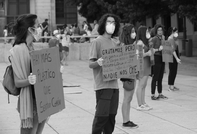 Somos activistas, los pioneros en la lucha por las minorías, interesados en visibilizar el sufrimiento ajeno. La 