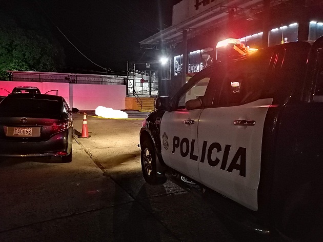 Las autoridades mantienen retenido al hermano del occiso, identificado como Lester Eduardo Esquivel, alias “Piña”.