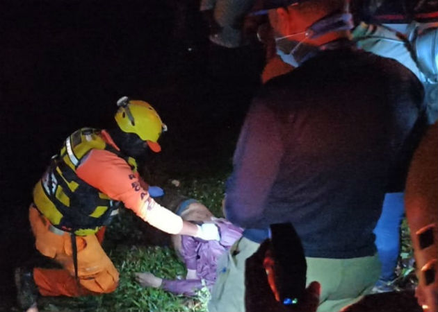 Personal del Sinaproc efectuó las labores de rescate. Foto: Mayra Madrid.