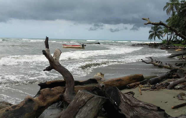 El acceso a playas colonenses solo será para recreación familiar. Fotos: Diómedes Sánchez/Eric A. Montenegro.