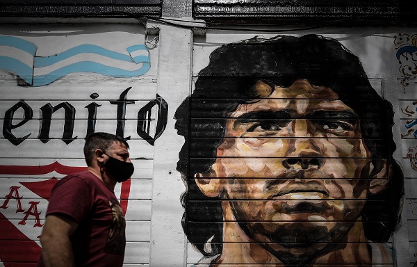 Un mural de Diego Maradona, en el Barrio de la Paternal de la ciudad de Buenos Aires. Foto:EFE