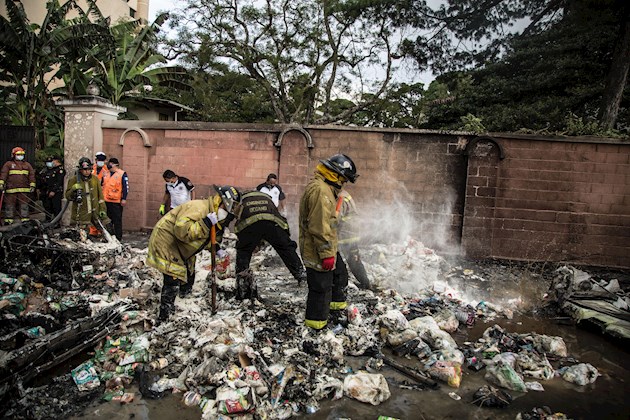 Guatemala ha contabilizado hasta este domingo un total de 27 víctimas mortales de la depresión tropical Eta y 103 personas desaparecidas.