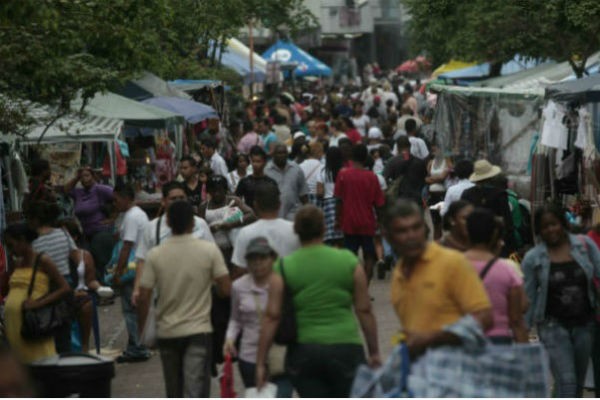 En medio de las reaperturas las empresas han estado llamando poco a poco a su personal.