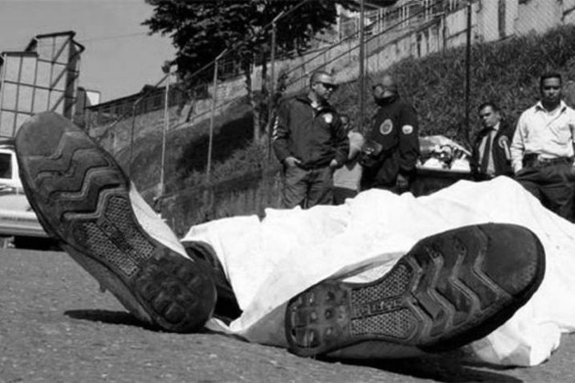 Uno de cada cuatro homicidios en Panamá se cometen contra personas jóvenes de 18 a 24 años de edad.  Foto: EFE.