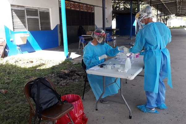 El Ministerio de Salud, detalla que los hisopados acumulados están por el orden de los 55,136.