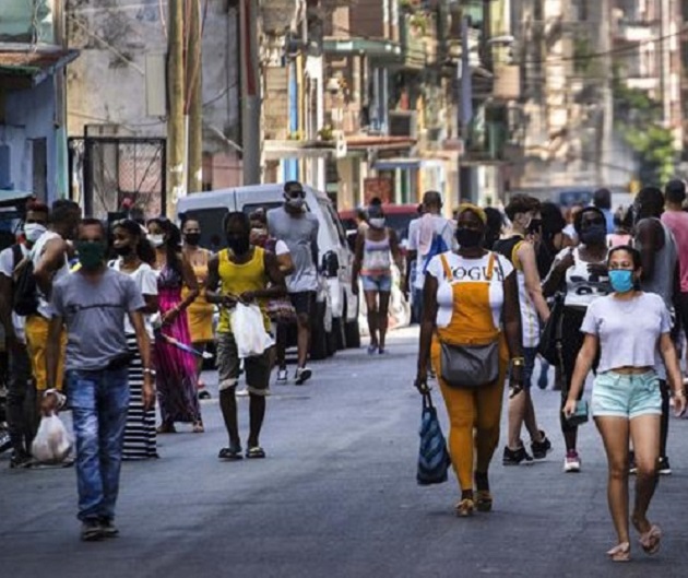 Muchas economías de la región crecerán más del 3%, pero el PIB permanecerá por debajo de los niveles previos a la pandemia. EFE