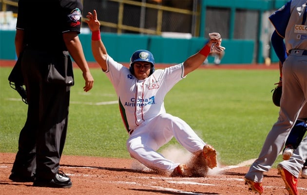 Carlos Xavier Quiroz en la pasada Serie del Caribe. Foto:EFE