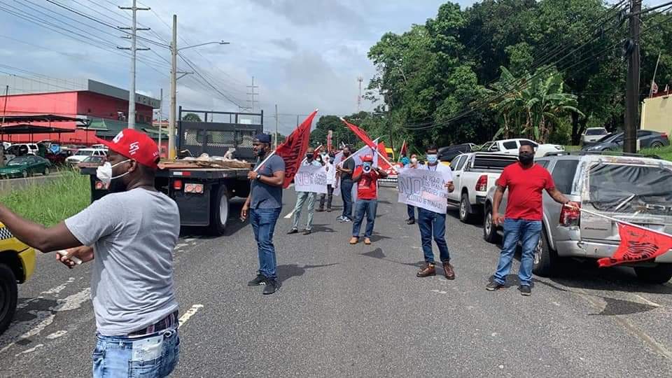 Los manifestantes alegan estar cansados que el Gobierno Nacional les esté tirando la carga a la clase obrera. Foto: Diómedes Sánchez