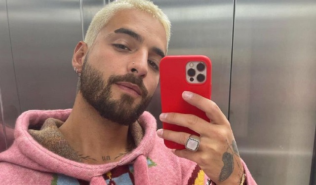 La jefa editorial de la revista, Nina García publicó una foto de la edición de febrero, donde aparece Maluma. Foto: Instagram