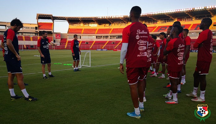 La selección entrena en el Rommel: Foto:Fepafut 