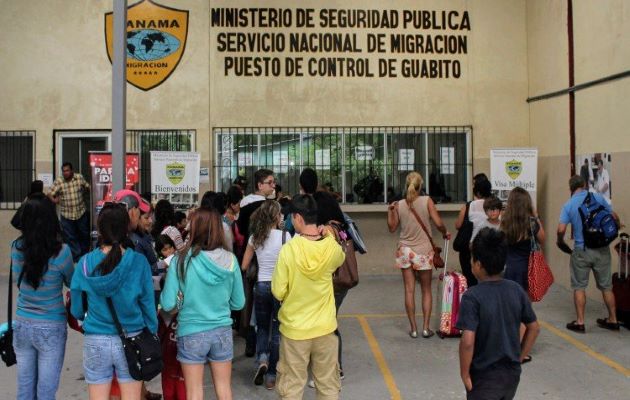 Los nicaragüenses protestaron en la embajada de Nicaragua en Panamá y en la Defensoría del Pueblo.