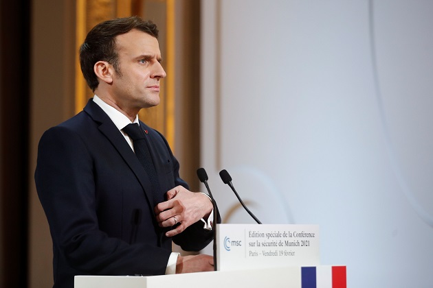 El presidente de Francia, Emmanuel Macron, ha aplicado algunas medidas para evitar la propagación del coronavirus. Foto: EFE