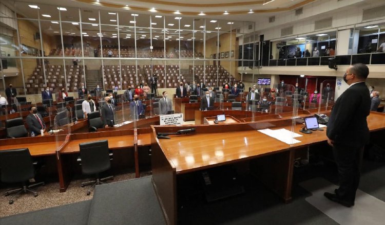 La semana pasada se aprobaron varios proyectos, en forma acelerada, de los cuales algunos podrían sumarse a la lista de vetos.  Foto: Cortesía Asamblea Nacional. Foto: Archivos