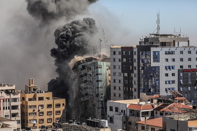 Los enfrentamientos entre las milicias palestinas de Gaza e Israel entran hoy en su noveno día, sin progresos para alcanzar una tregua. Foto: EFE