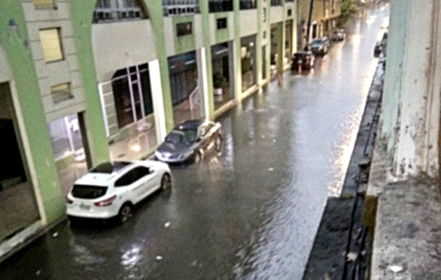 Poco a poco las aguas fueron bajando y todo regresó a la normalidad. Foto: Diomedes Sánchez