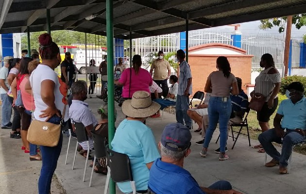 La población mayor de 60 años, embarazadas y docentes de Chame fueron inmunizados con la vacuna de Pfizer. Foto: Cortesía Municipio de Chame