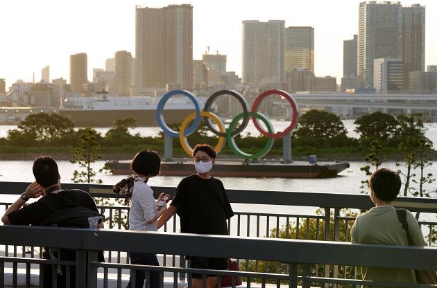 Los expertos médicos nipones vienen advirtiendo de un previsible aumento de los contagios tanto en Tokio como en todo Japón que superaría los 3,000 casos en la capital entre finales de julio y principios de agosto. Foto: EFE