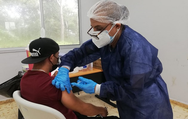 Las vacunas contra la covid-19 no tienen contraindicaciones en los pacientes hematológicos. Foto: Cortesía CSS