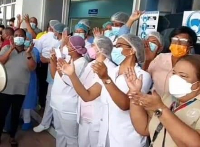 Según los manifestantes, se está afectando el transporte de pacientes en el hospital. Foto: Diomedes Sánchez  