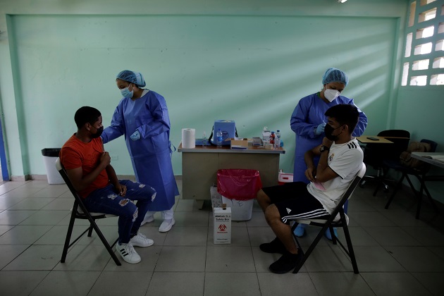 Panamá comenzó con el proceso nacional de vacunación contra el coronavirus el 20 de enero de 2021. Foto: EFE