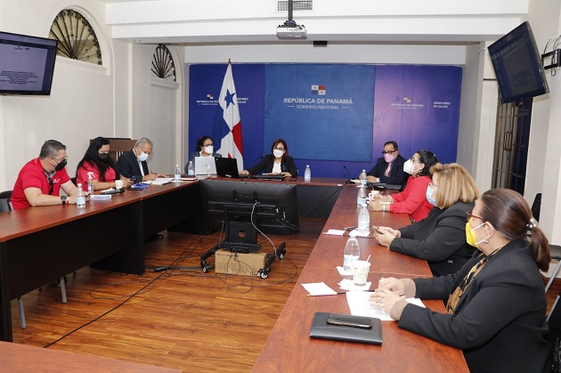 Representantes del Meduca y Coneupa se reunieron con las autoridades del Minsa. Foto: Cortesía Minsa