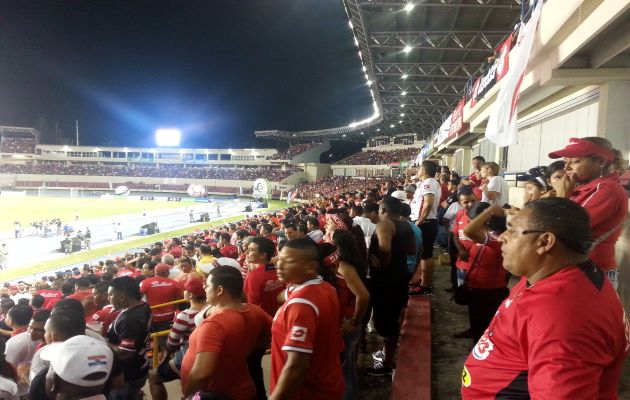 El Estadio Rómmel Fernández puede llenarse a capacidad, siempre y cuando sean personas vacunadas contra la covid-19. Foto: Grupo Epasa