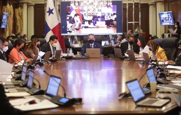 Rosalinda Ross Serrano recibió el voto favorable de los miembros del Consejo de Gabinete. Foto: Cortesía