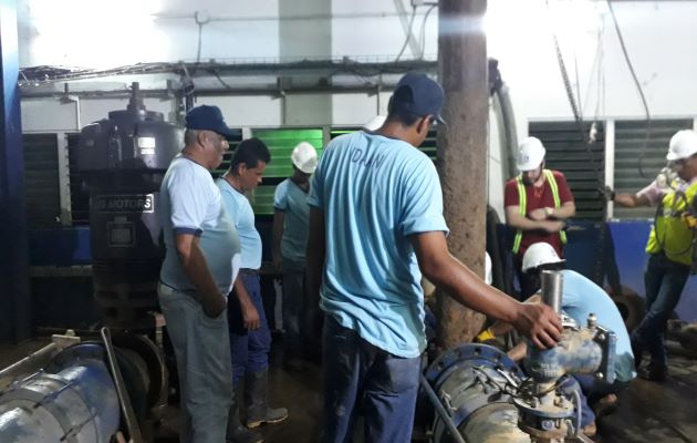 Este domingo se realizarán los trabajos en la planta potabilizadora Rufina Alfaro. Foto: Archivo