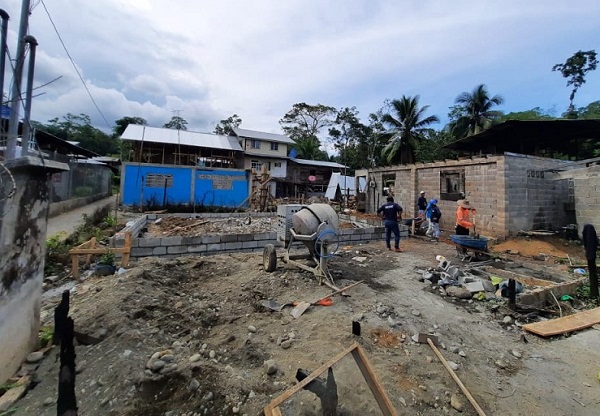 Las casas en Bocas del Toro son construidas por las cuadrillas de trabajo del departamento de Mejoramiento Habitacional. Foto: Cortesía Miviot