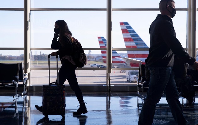 Extranjeros podrán entrar a Estados Unidos para visitas consideradas no esenciales. Foto: EFE