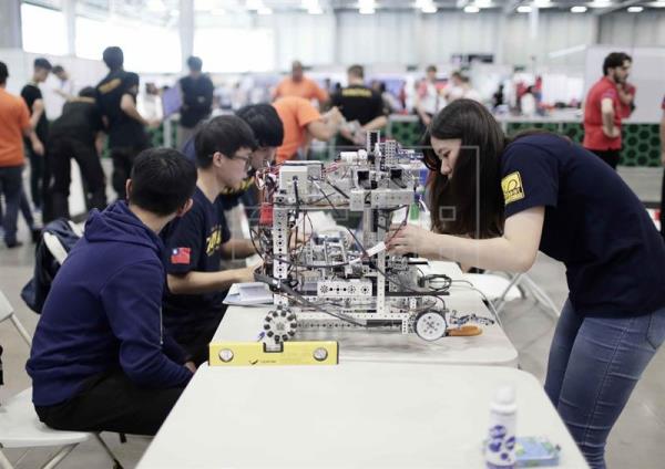 Panamá recibirá a más de 5,000 visitantes internacionales en las Olimpiadas Mundiales de Robótica de 2023. Foto: EFE