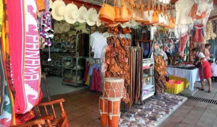 El mercado fue construido en la alcaldía de Mayín Correa. Foto: Archivo