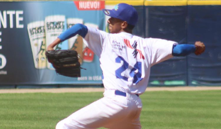 Julio Ruiz, lanzador de Colón. Foto:Fedebeis