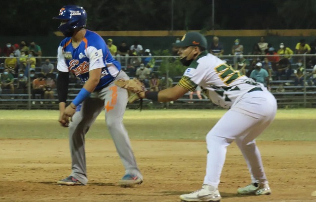 Panamá Este eliminó a los 'Vaqueros' del Oeste. Foto:Fedebeis