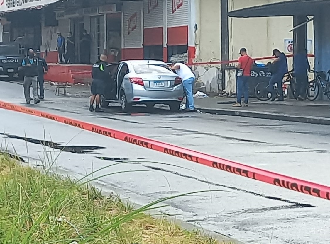 El cuerpo fue encontrado en un basurero de la ciudad de Colón. Foto: Diomedes Sánchez