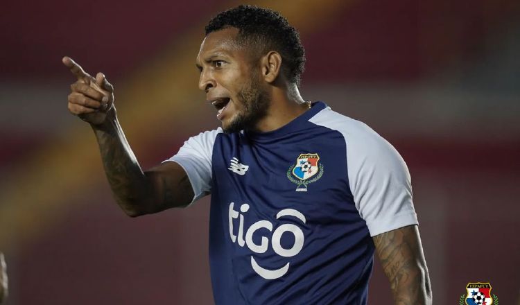 Alberto 'Negrito' Quintero en los entrenamientos del seleccionado mayor. Foto: Fepafut