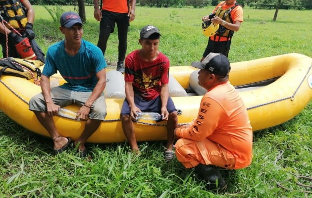 El rescate se llevó a cabo en el río Fonseca, próximo a la desembocadura de quebrada Hacha, en la comunidad de Jazmín, en el distrito de San Lorenzo Chiriquí.