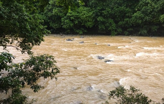 El Sinaproc lleva a cabo un monitoreo de diferentes afluentes en la provincia que presentan aumento de los caudales producto de las lluvias registradas en las últimas horas. Foto. Sinaproc