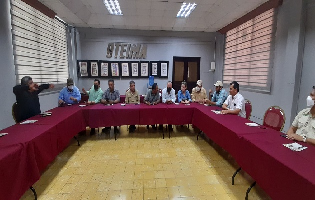 Los productores también solicitan se les incluya en la mesa del diálogo en el tema de la canasta básica. Foto. José Vásquez