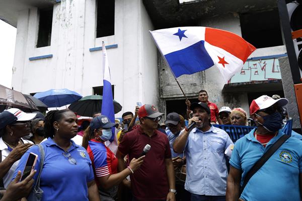 Docentes finalizan huelga.