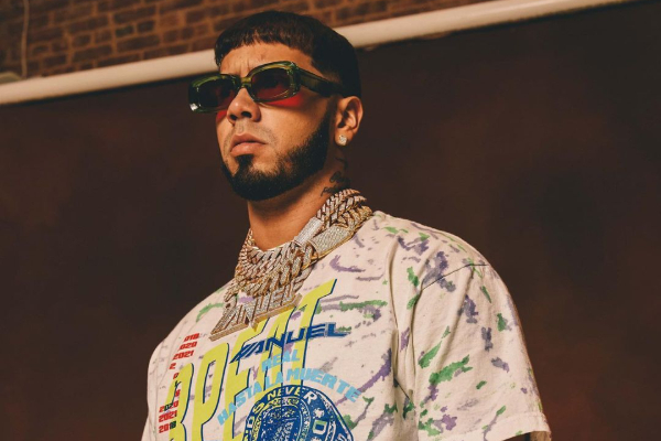 Anuel AA no reveló quién es el responsable de los ataque en su contra. Foto: Instagram / @createdbyjarrod 