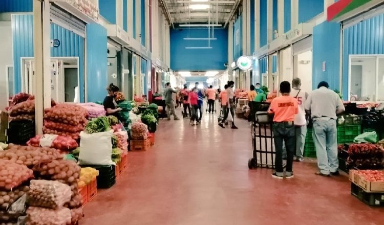 Comerciantes y consumidores esperan un incremento en la demanda por parte de los consumidores con las festividades de fin de año. Cortesía