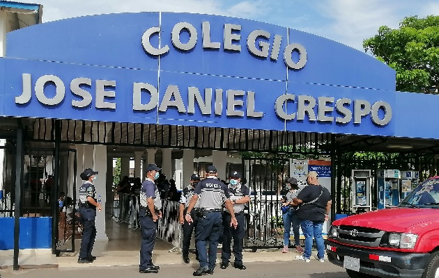 Los actos se realizarán este 4 de enero para los graduandos de noveno año, y el jueves 5 para los de duodécimo. Foto. Thays Domínguez