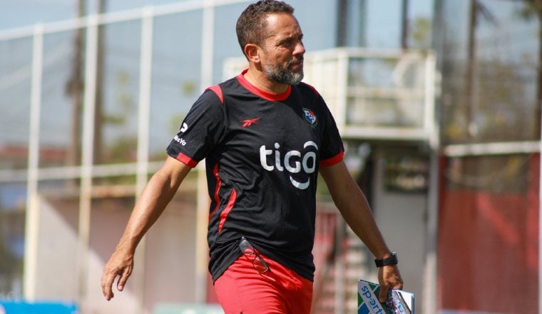 Mike Stump, técnico de la Sub-17. Foto: Fepafut