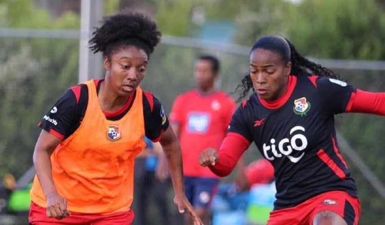 Marta cox y Wendy Natis durante los entrenamientos. Foto: Fepafut